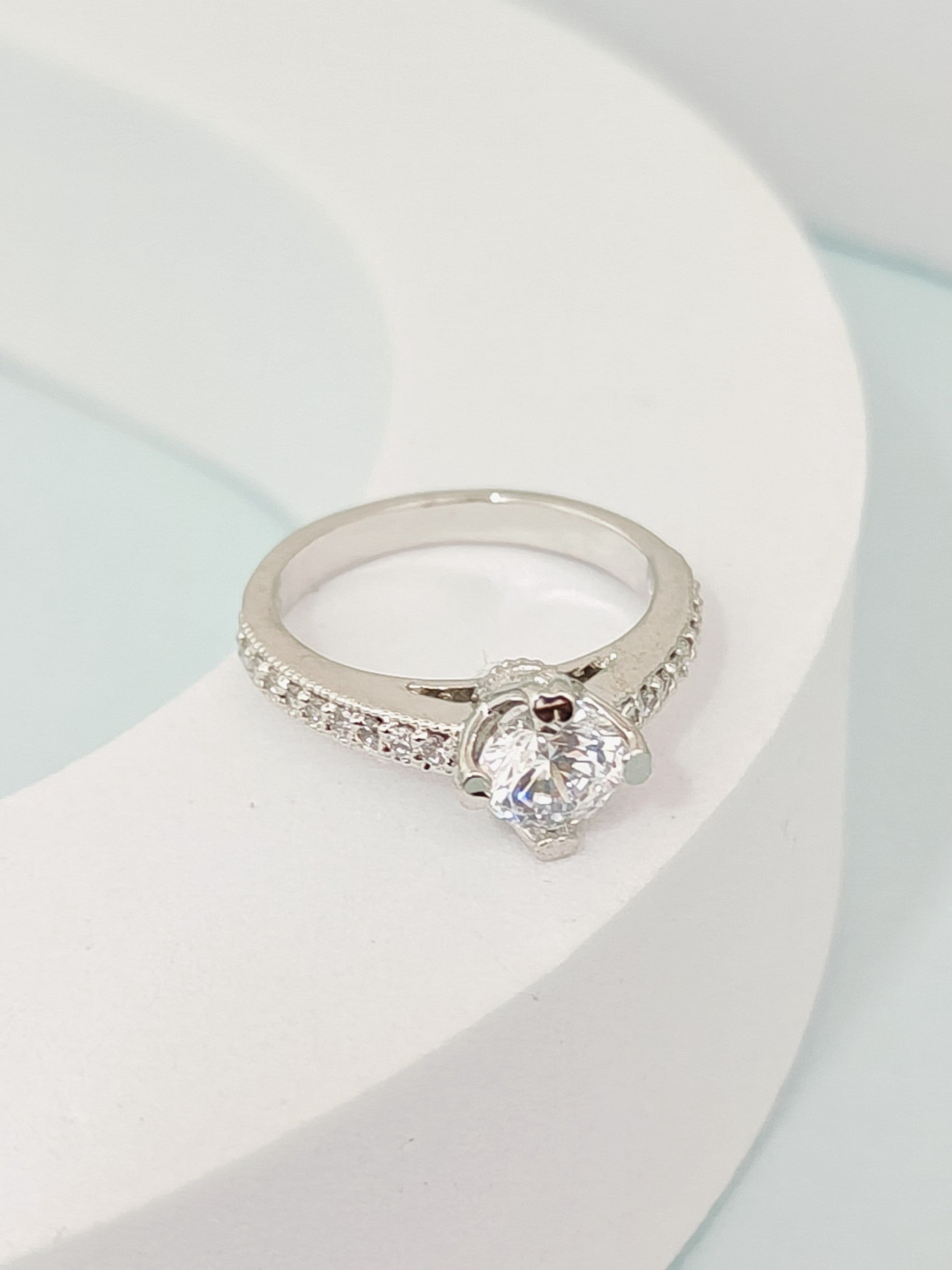 Classic Solitaire Twisted Band Ring
