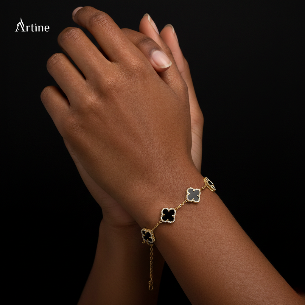 Midnight Clover Elegance Bracelet