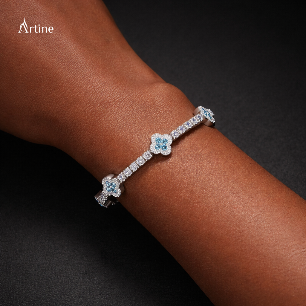 Azure Clover Diamond Bracelet