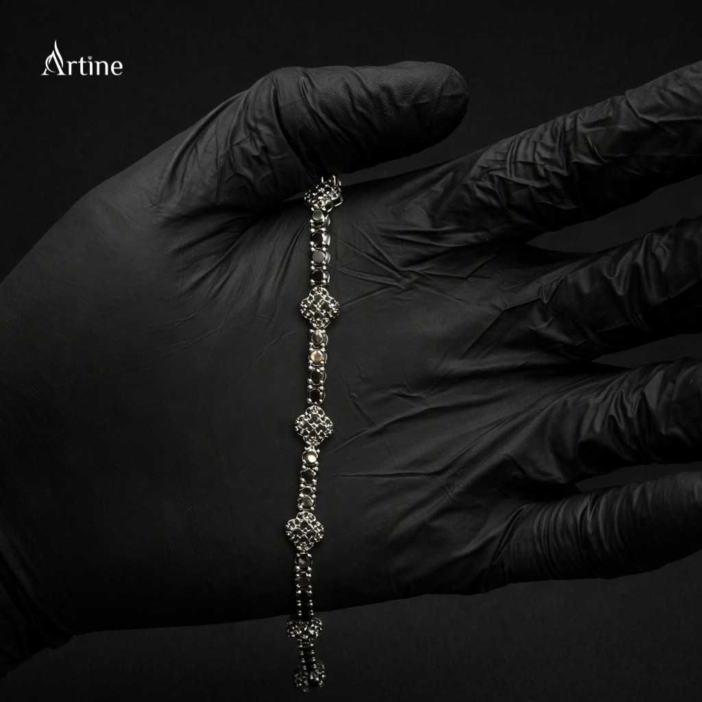 Midnight Noir Halo Bracelet