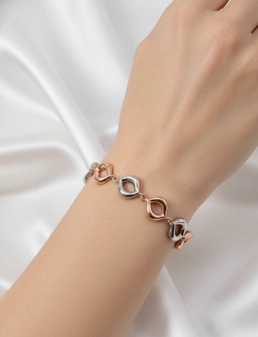 Interlocking Oval Ladies Silver Bracelet