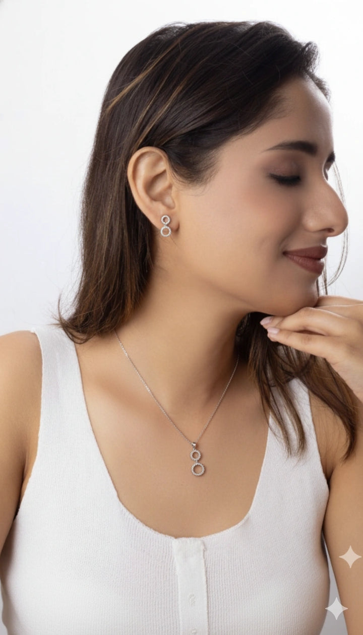 Glamorous Pendant Chain and Earrings Set