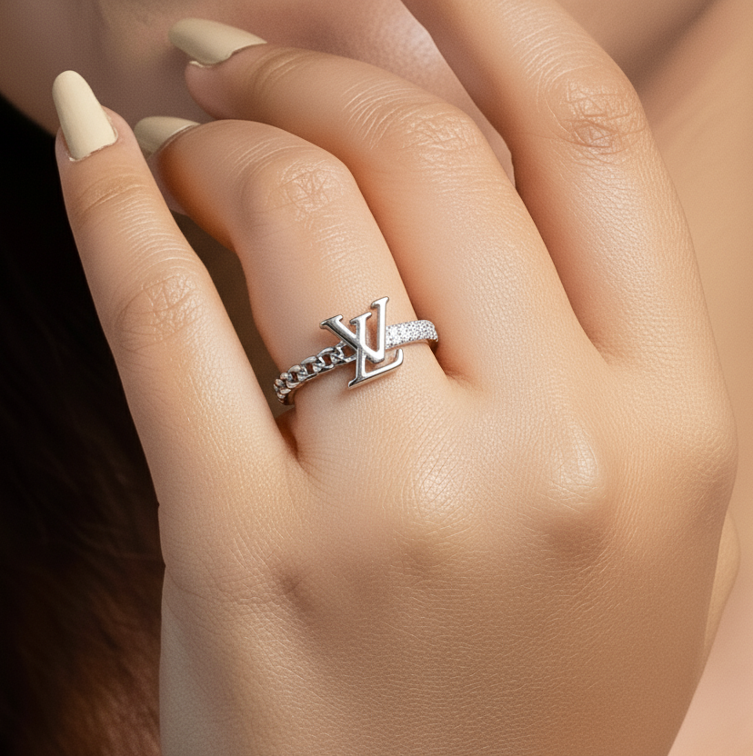 Classy Band with Stone Women ring