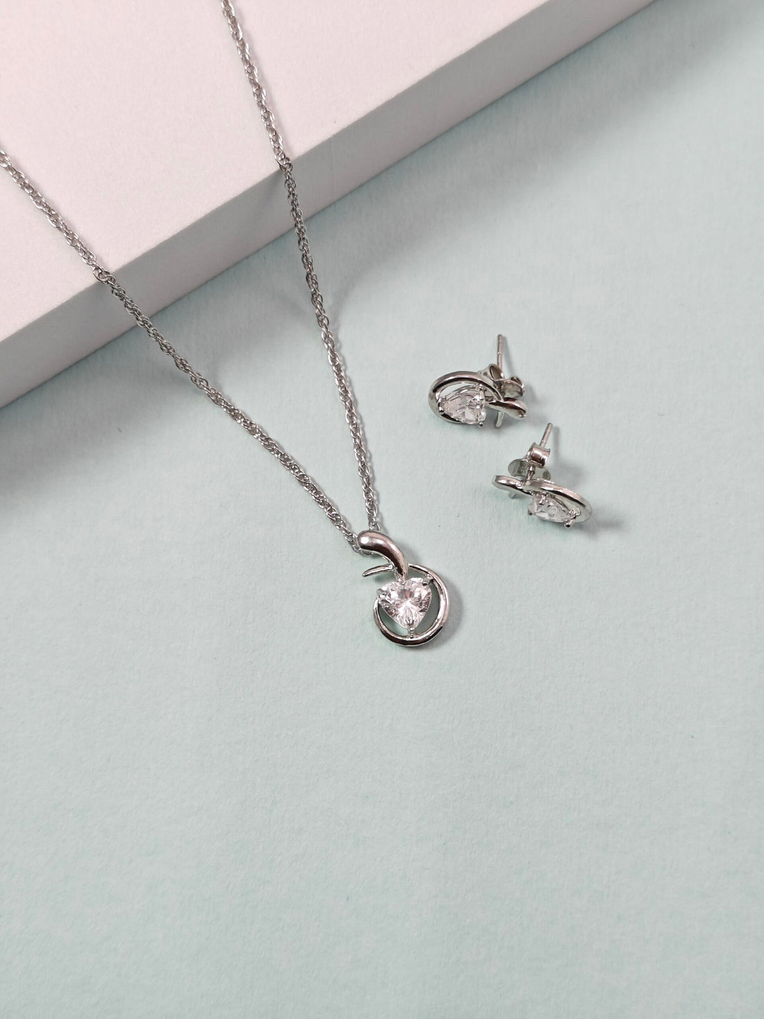 Apple Heart Diamond Pendant Set