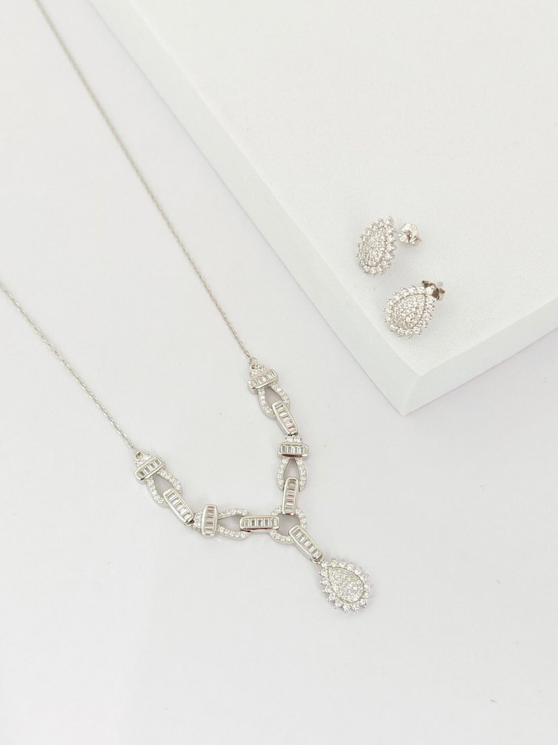 Authentic Pear Cut Pendant Set