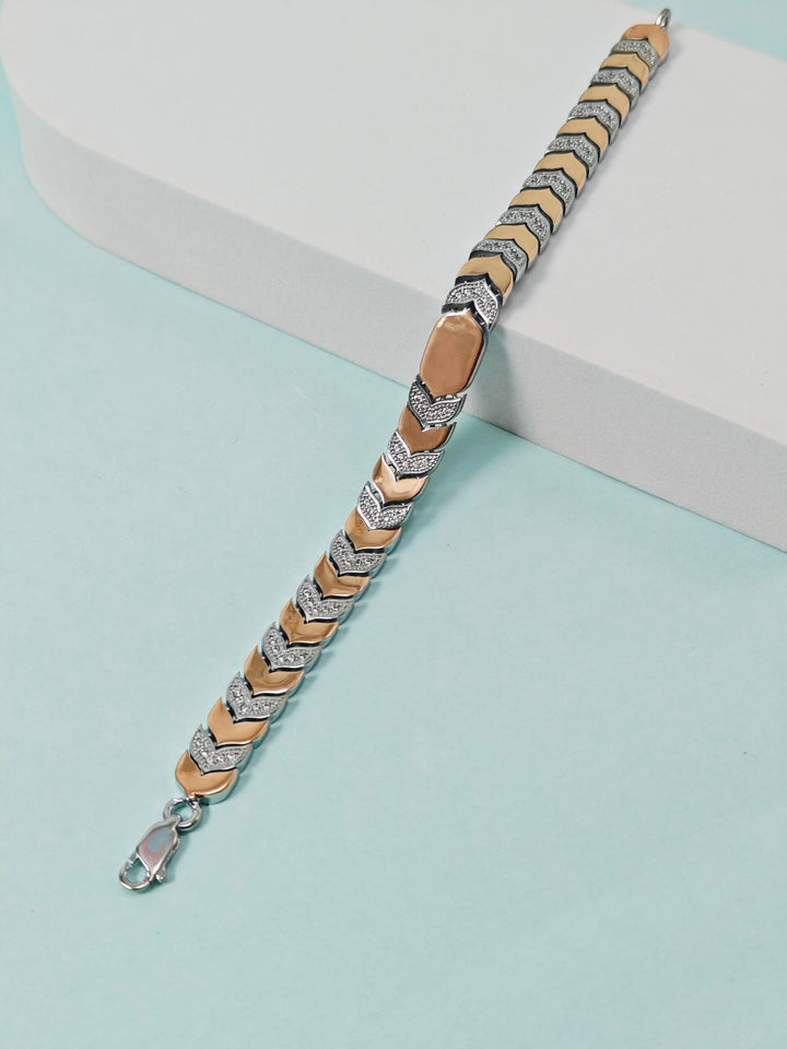 Bracelet with geometric pattern on a light blue background