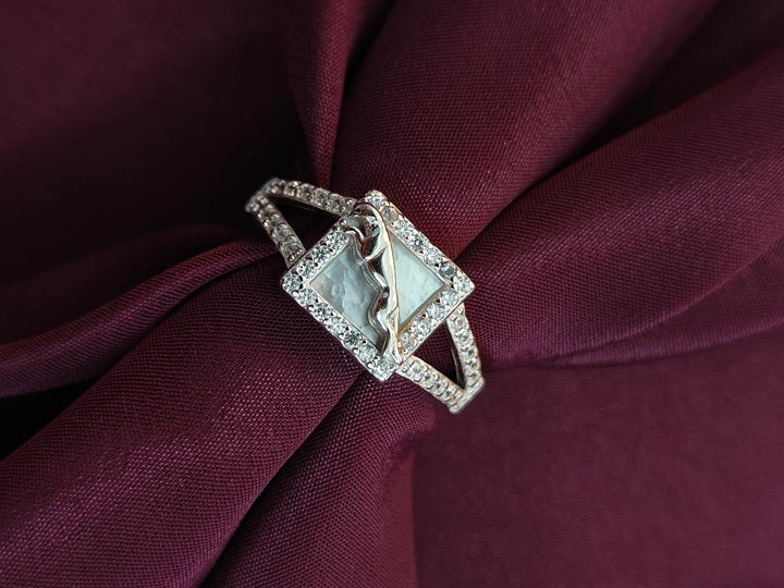 Artistic Engraving Ring