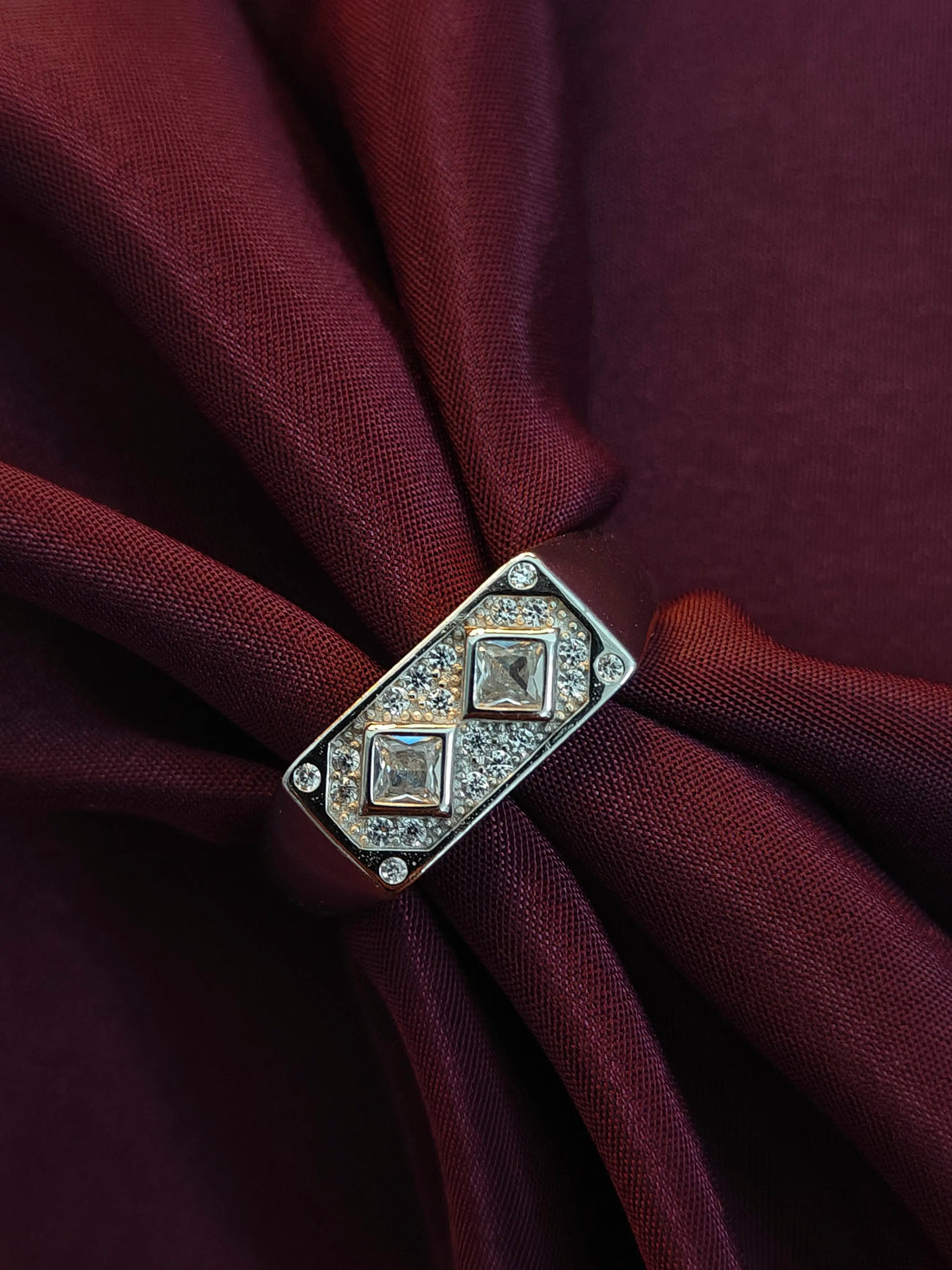Elegance Men’s Ring for Men