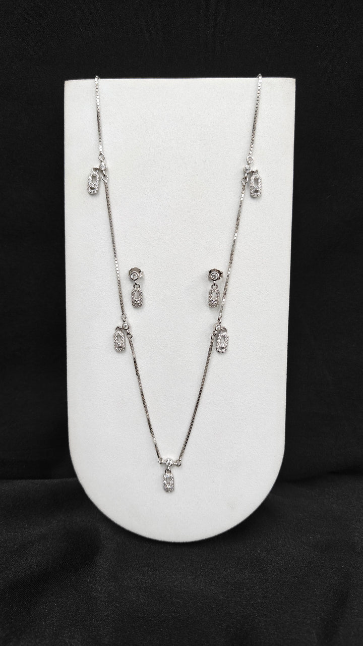 Stylish Dual Tone Chain Pendant & Earrings for Casual Wear