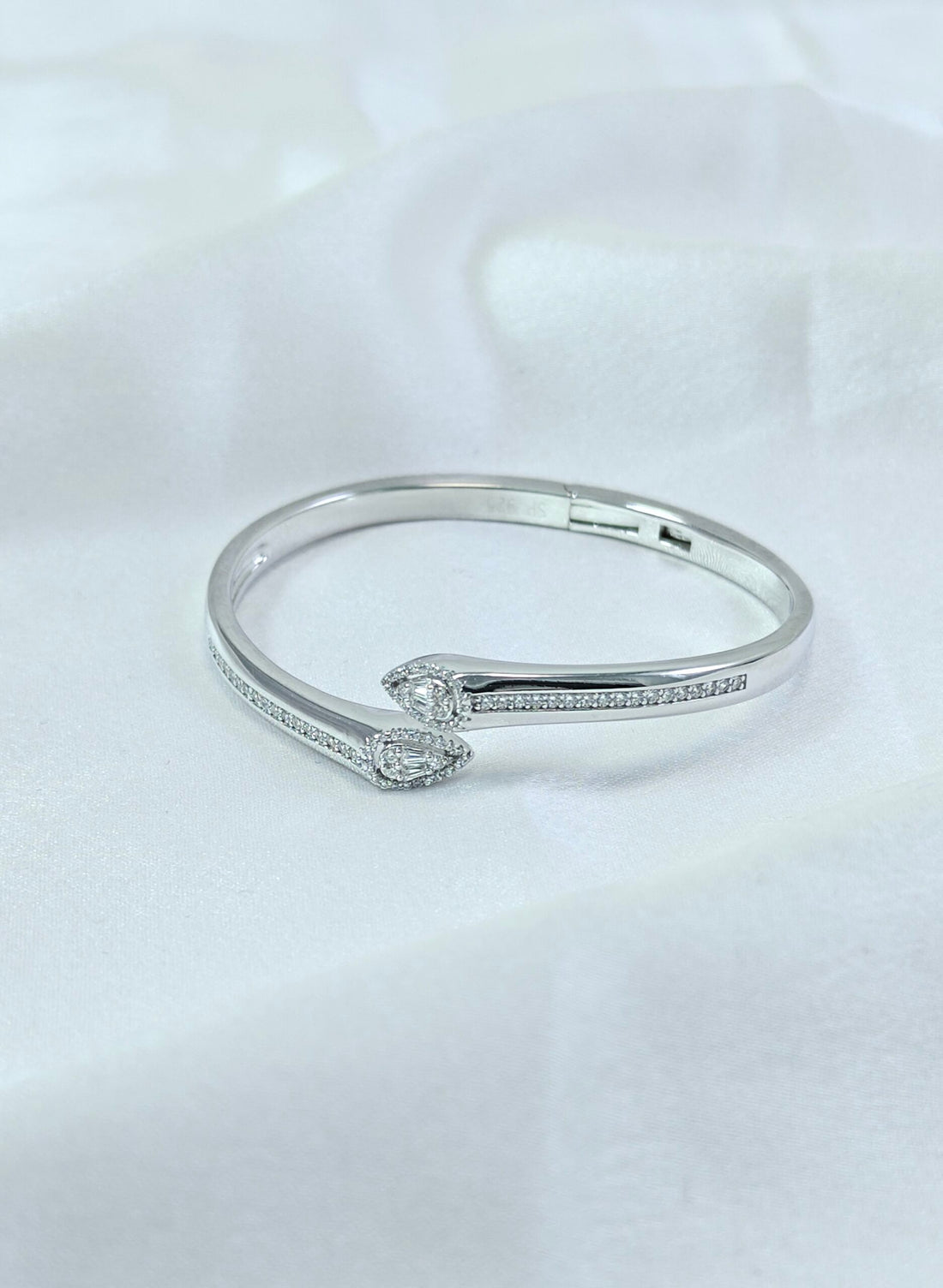 Elegant Silver Snake Bracelet kada