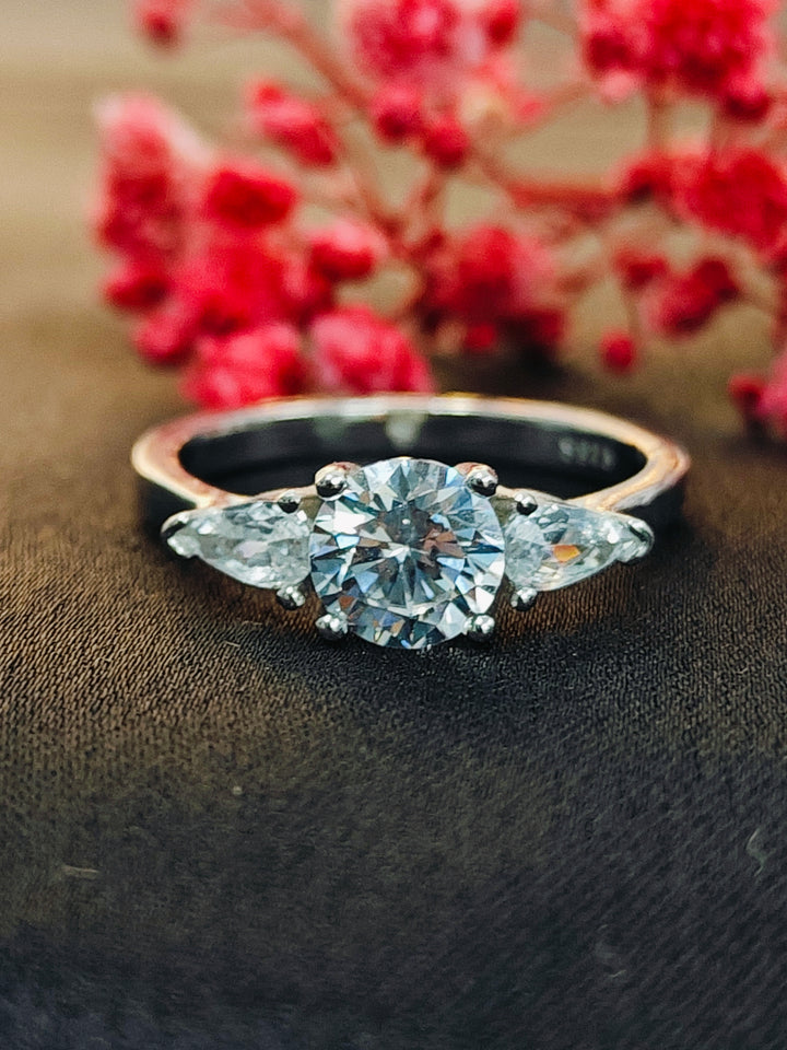 Oval Design Ring Women