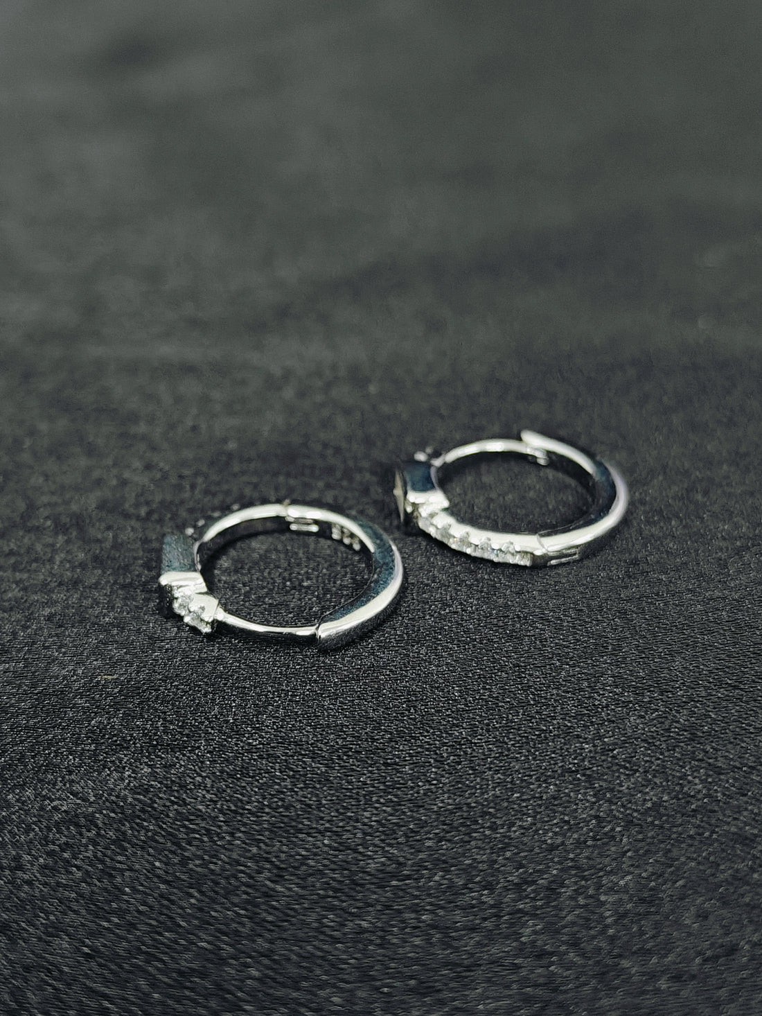 Lightweight Round Silver Bali Earrings