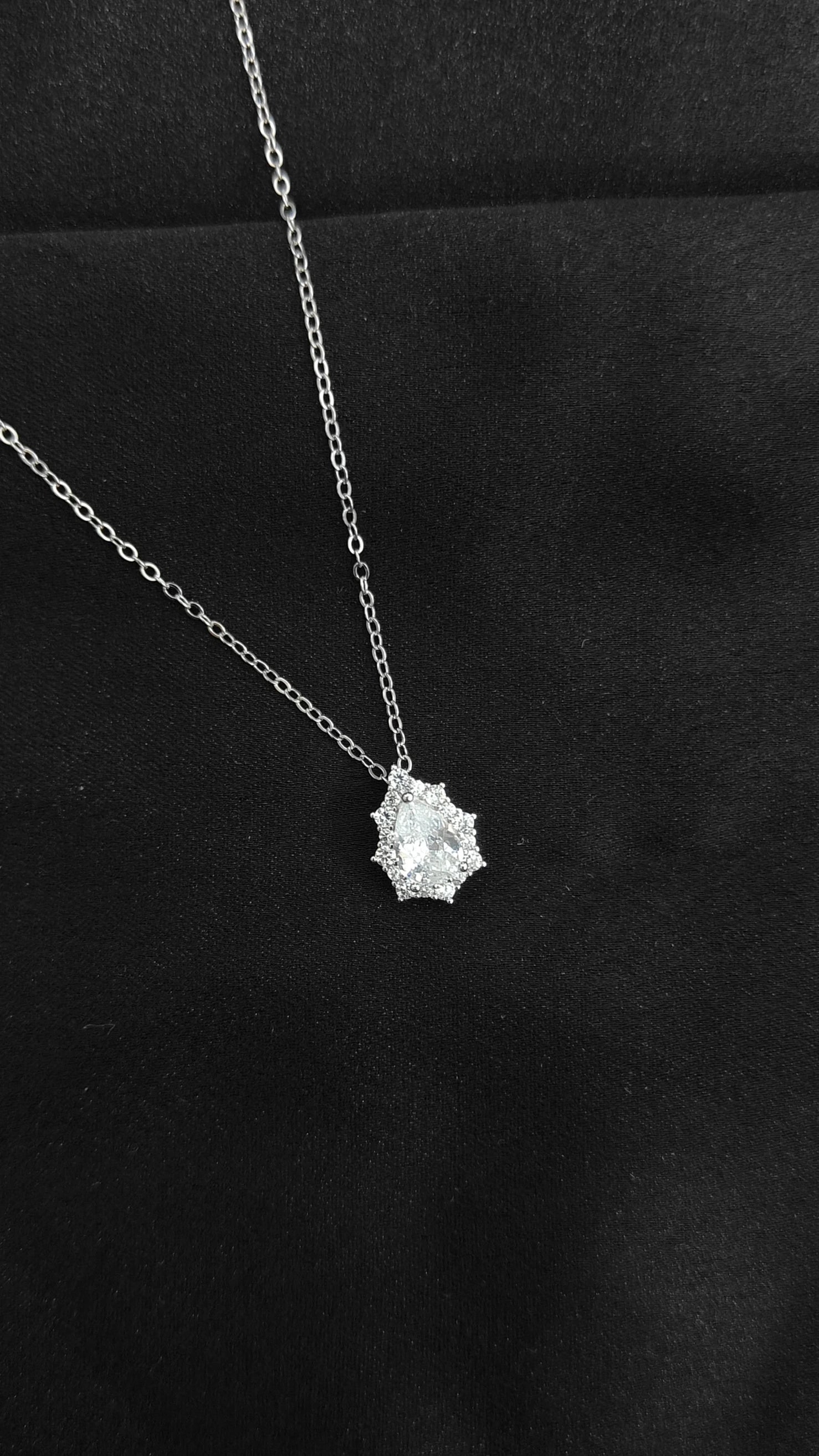 925 Silver Stylish Chain Pendant with Matching Earrings Set for Women