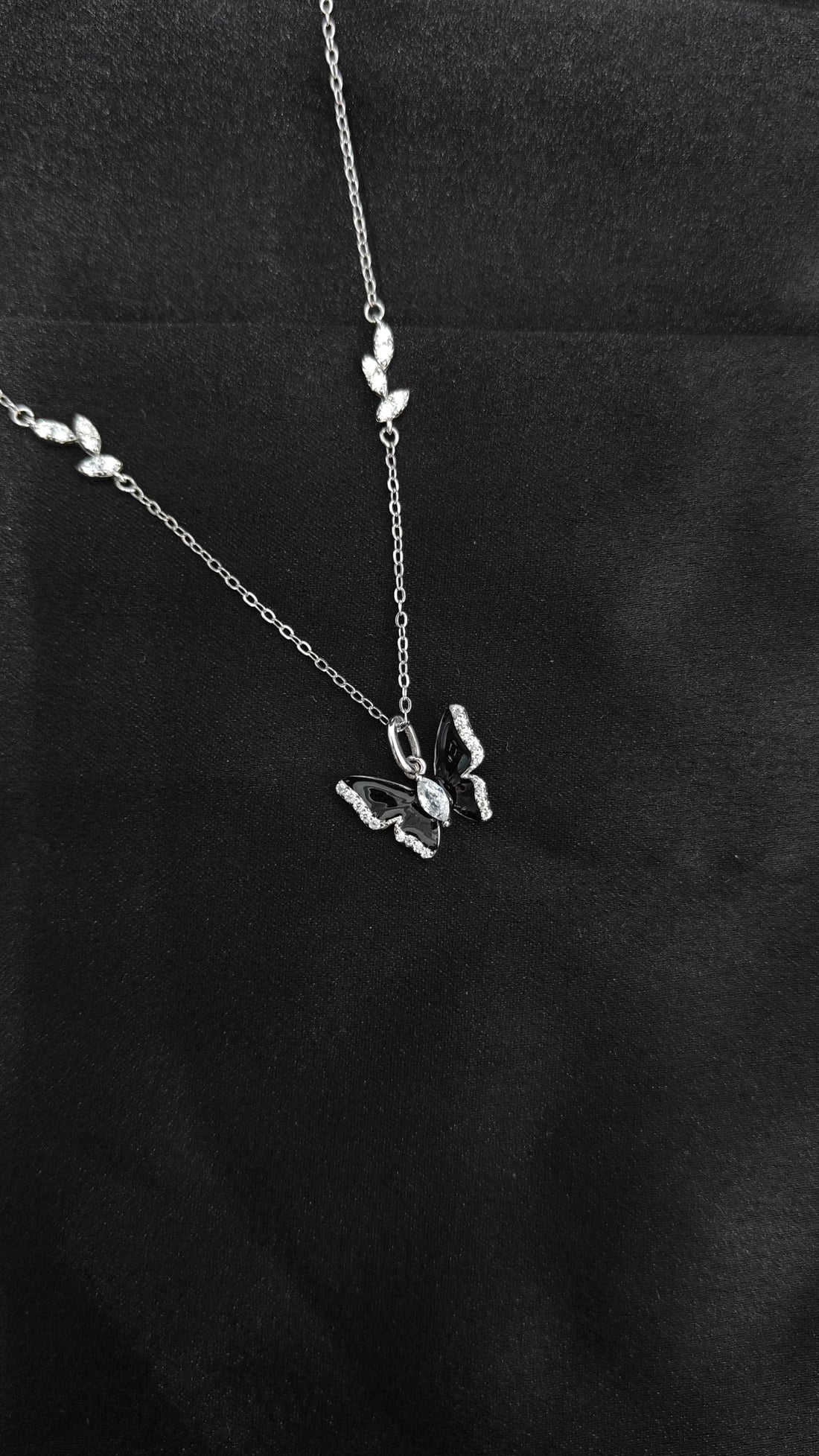 Stunning Crystal Pendant with Earrings Set