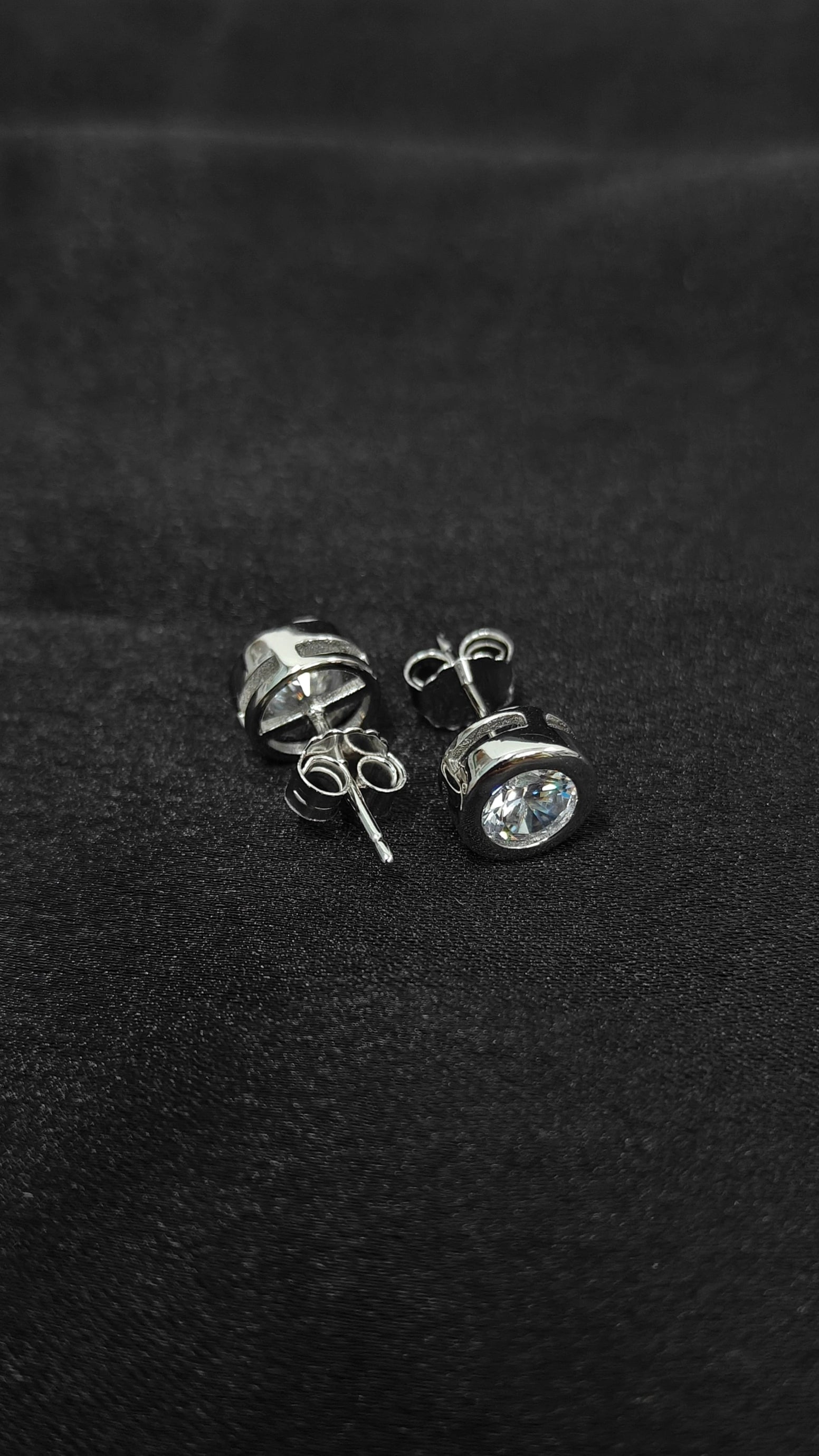 Designer Pearl Pendant Necklace & Earrings Jewellery Combo