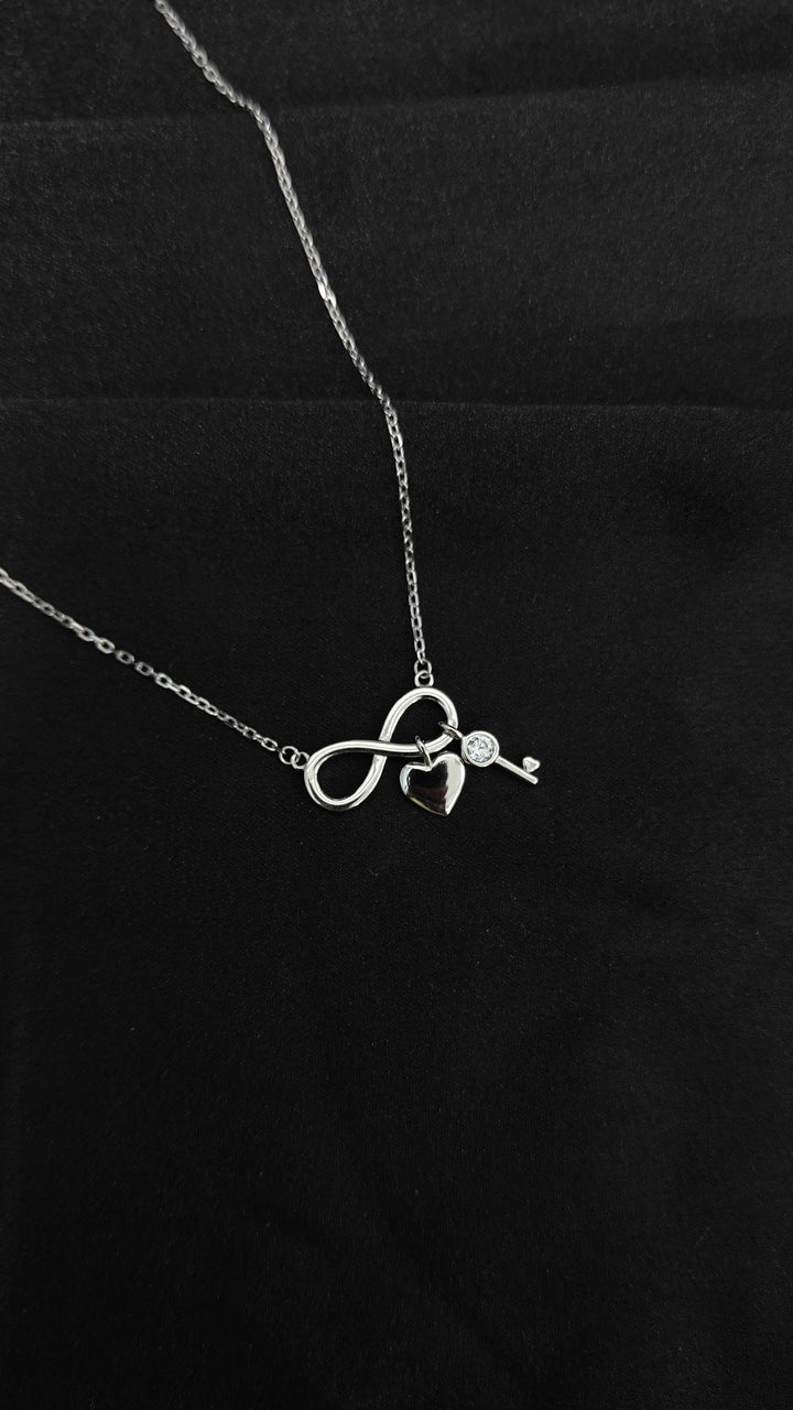 Beautiful Stone Pendant with Silver Earrings Set