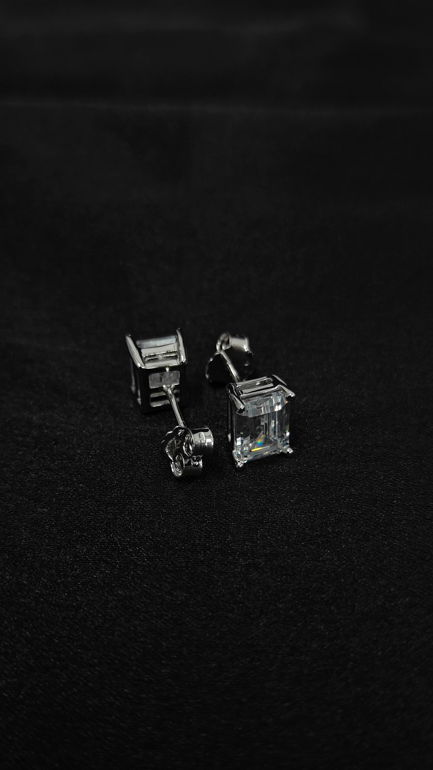 Elegant 925 Silver Chain Pendant with Matching Earrings Set for Women