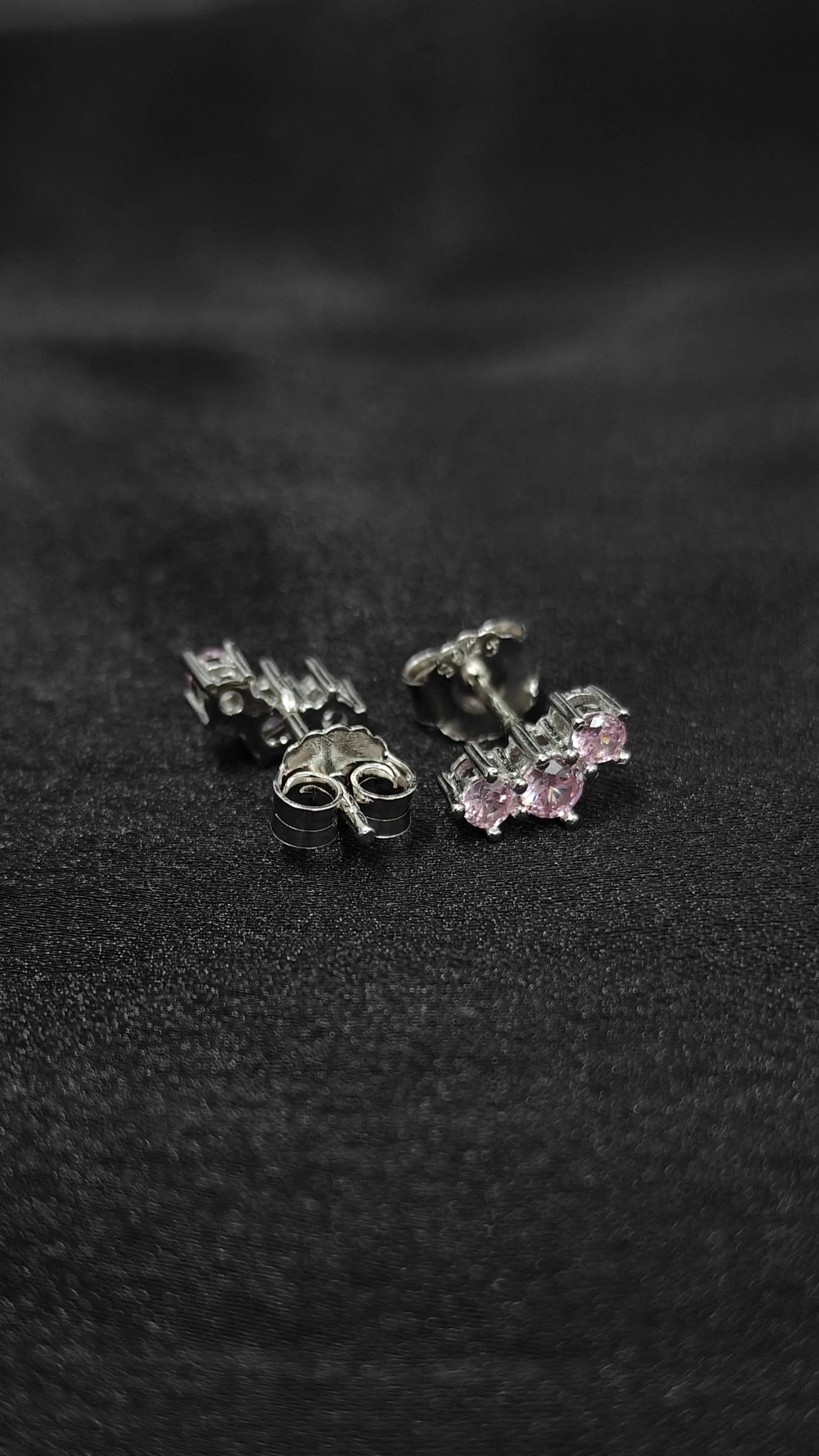 Beautiful Teardrop Pendant and Earrings Set