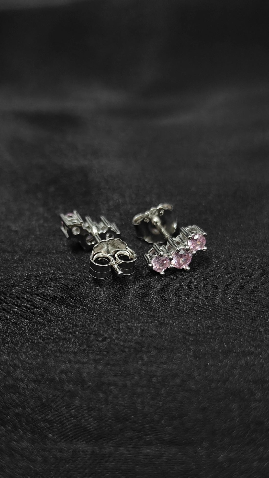 Beautiful Teardrop Pendant and Earrings Set