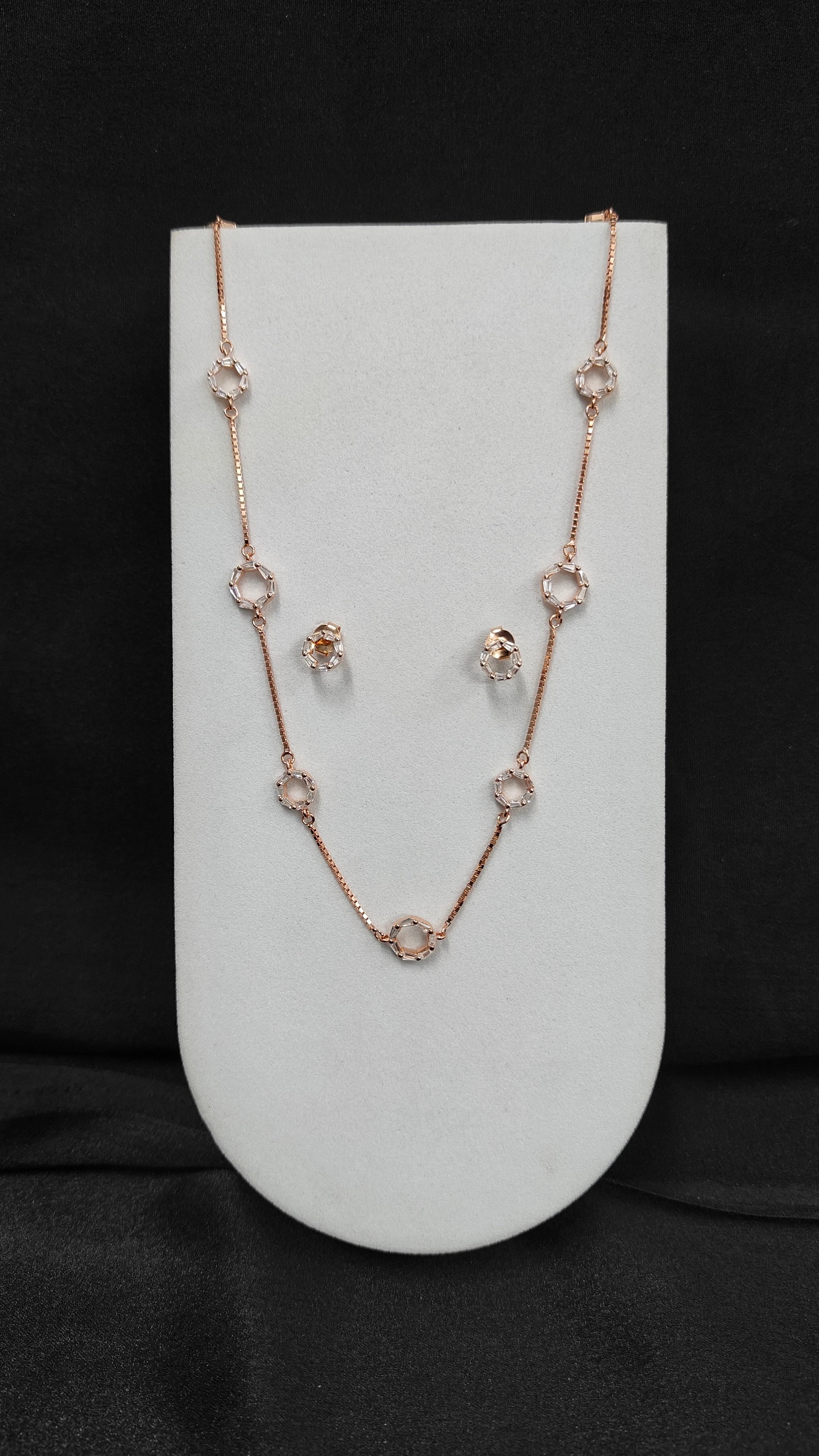 Stylish Crystal Pendant and Earrings Set