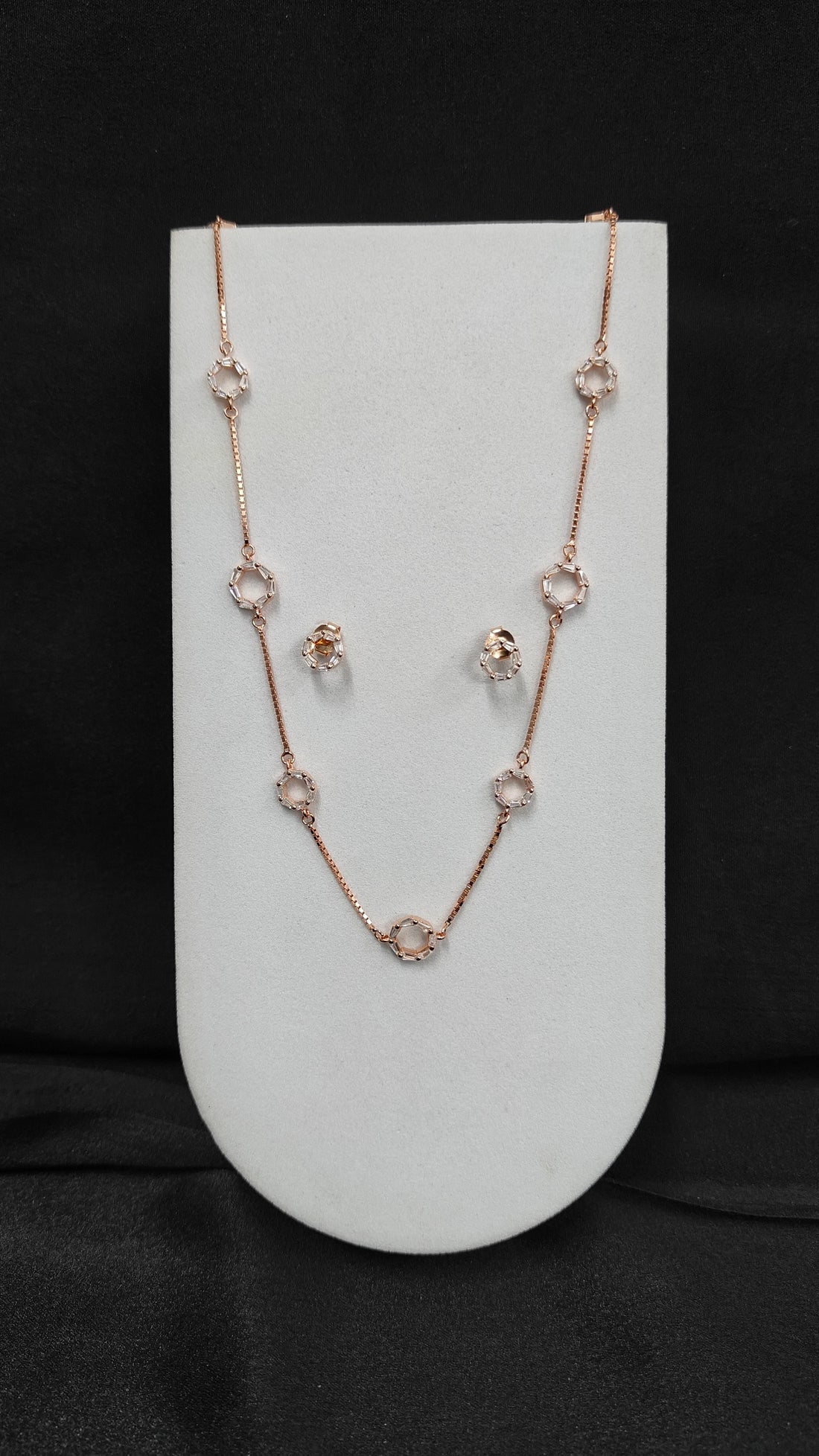 Stylish Crystal Pendant and Earrings Set