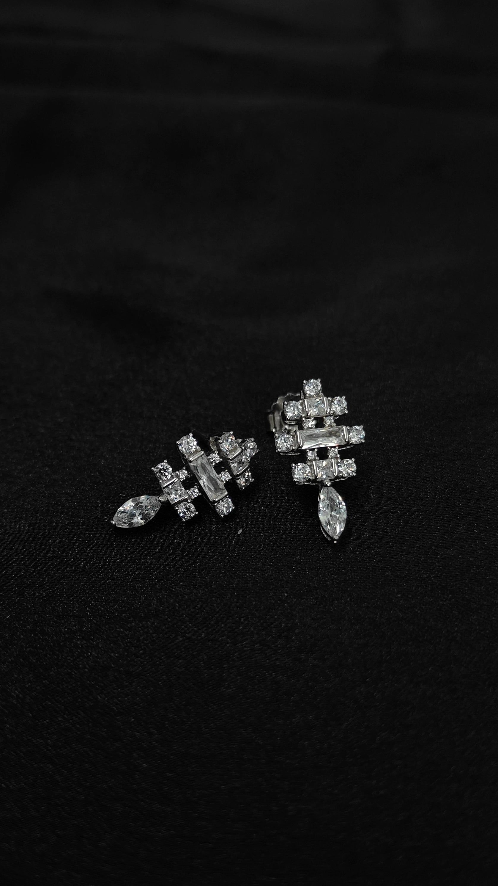 Luxury Zircon Pendant and Earring Set