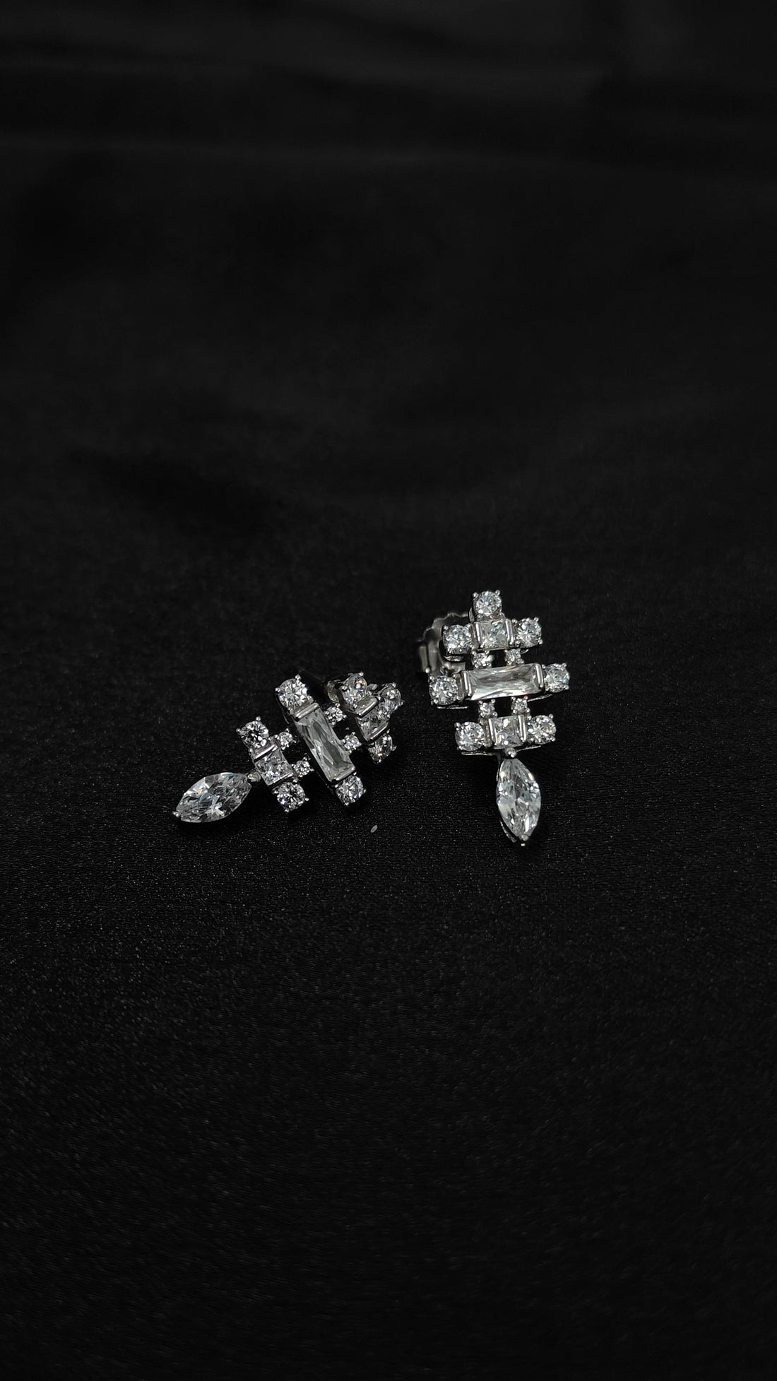 Luxury Zircon Pendant and Earring Set