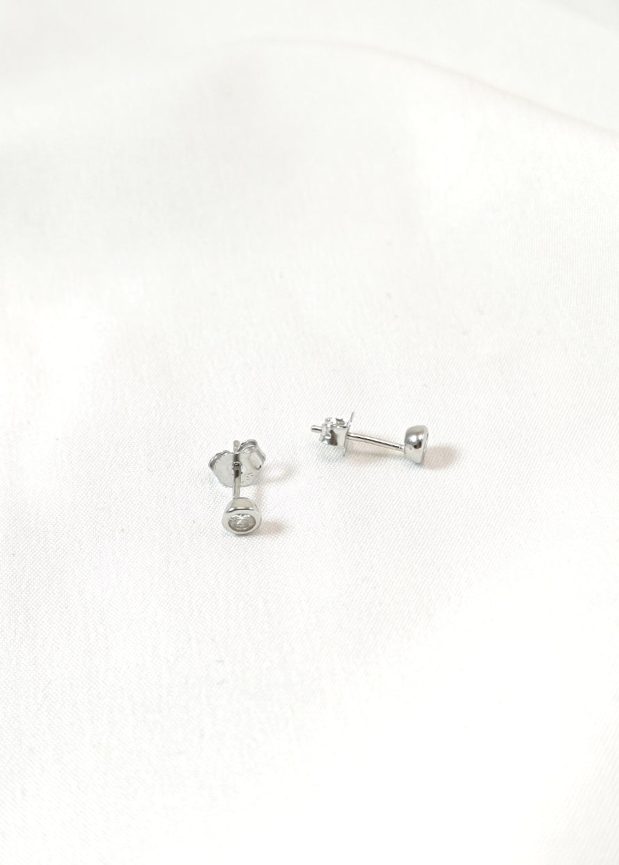 Antique Finish Silver Pendant Set with Matching Earrings